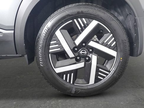 New 2026 Nissan Kicks SV FWD image 9