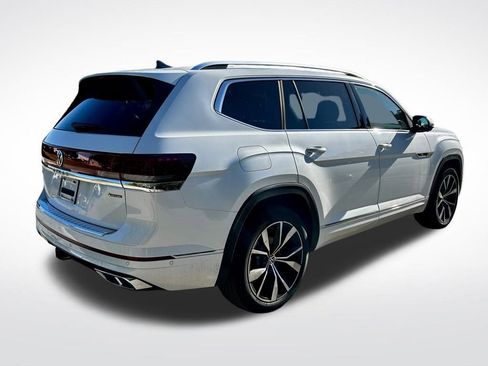 Certified 2025 Volkswagen Atlas SEL Premium R-Line image 5
