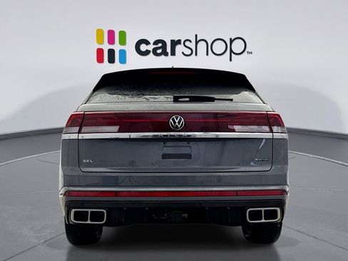 Used 2024 Volkswagen Atlas Cross Sport SEL R-Line image 4