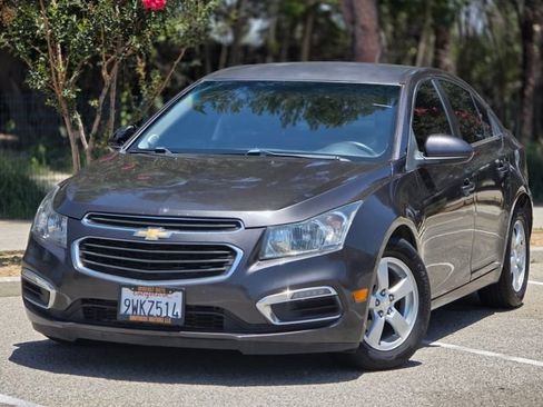Used 2016 Chevrolet Cruze LT w/ Technology Package FWD image 39