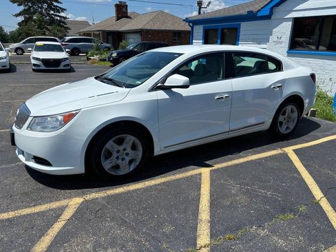 Used 2010 Buick LaCrosse CX FWD image 1