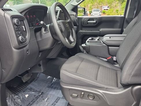 Used 2025 Chevrolet Silverado 1500 Custom Trail Boss AWD/4WD image 11