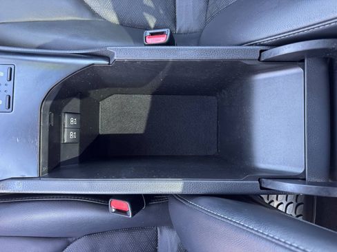 Used 2018 Toyota Camry XSE FWD image 24