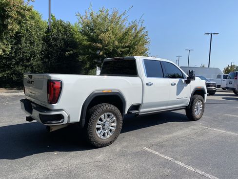 Used 2023 GMC Sierra 2500 Denali w/ Denali Ultimate Package AWD/4WD image 9