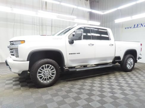 Used 2020 Chevrolet Silverado 3500 High Country w/ LPO, Dark Essentials Package AWD/4WD image 6