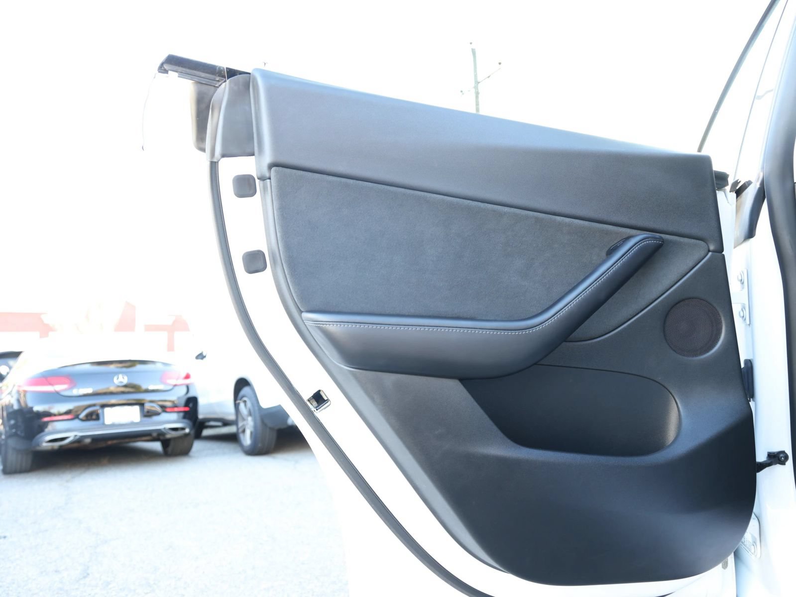 Used 2021 Tesla Model Y Long Range AWD/4WD image 24