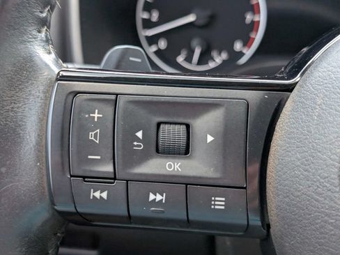 Used 2023 Nissan Rogue SV w/ SV Premium B Package FWD image 27