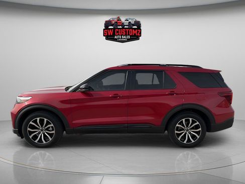 Used 2020 Ford Explorer ST w/ Premium Technology Package image 4