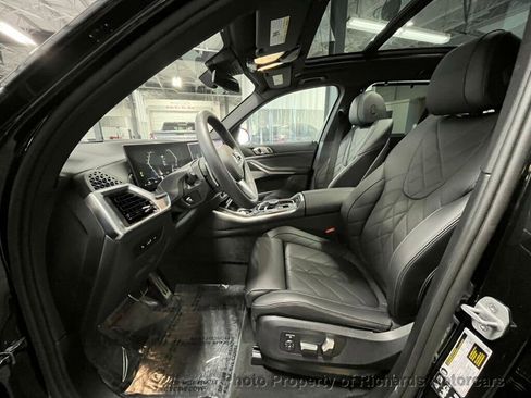 Used 2025 BMW X5 xDrive40i image 13