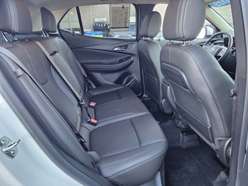 Used 2025 Buick Encore GX Sport Touring w/ Advanced Technology Package image 17