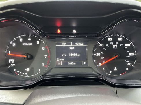 Used 2025 Chevrolet Trax LS w/ LS Convenience Package image 23