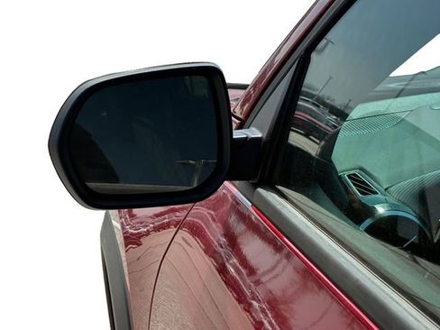 New 2026 Chevrolet Equinox LT w/ Convenience Package II FWD image 10