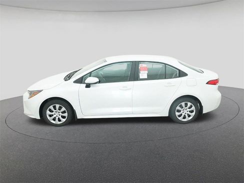 New 2026 Toyota Corolla LE image 3