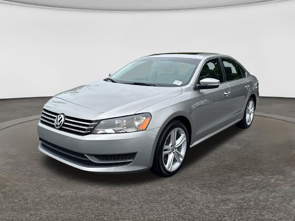 Used 2014 Volkswagen Passat 1.8T SE FWD image 3