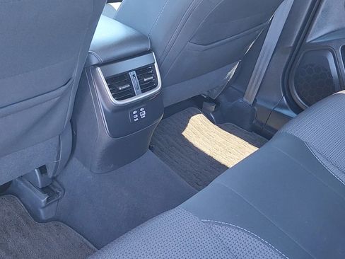 Used 2025 Subaru Outback Premium AWD/4WD image 18