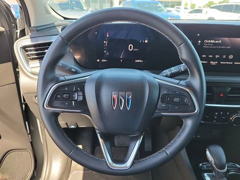 Used 2025 Buick Encore GX Preferred FWD image 19