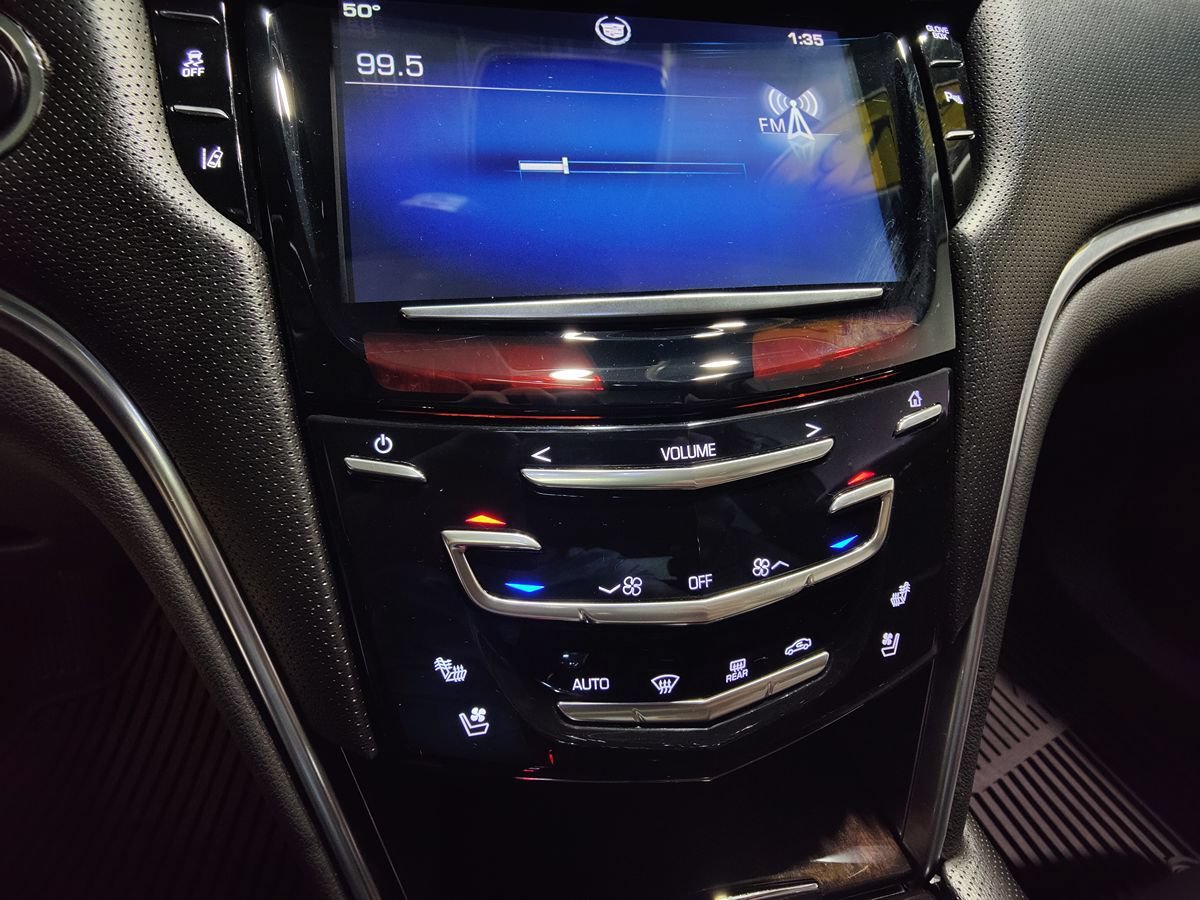 Used 2013 Cadillac XTS Luxury w/ Driver Awareness Package AWD/4WD image 41