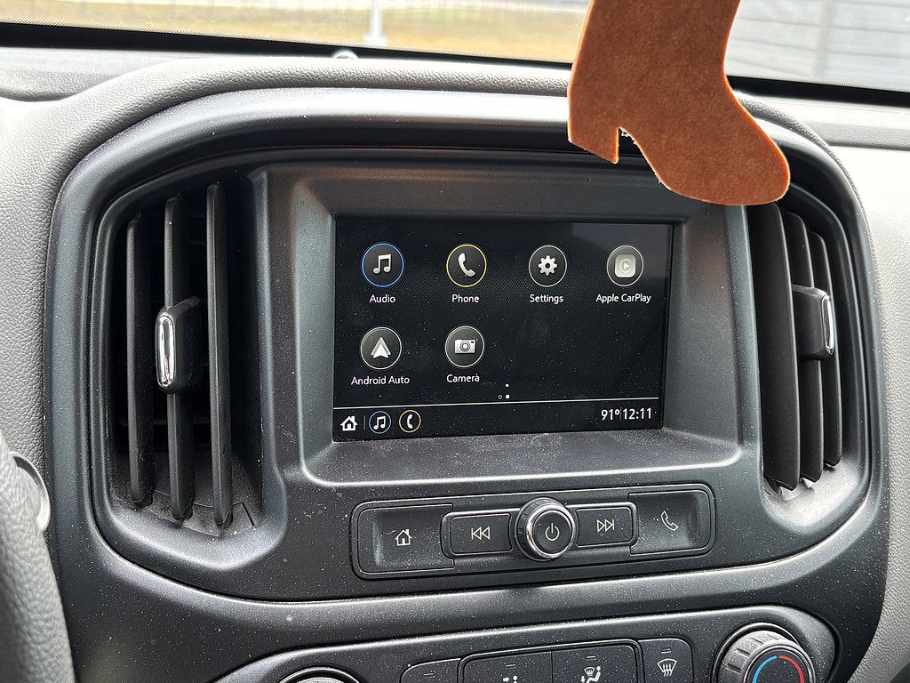 Used 2019 Chevrolet Colorado W/T w/ WT Convenience Package RWD image 9