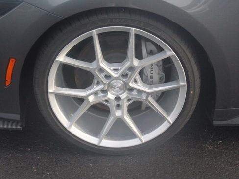 Used 2024 Ford Mustang GT RWD image 10