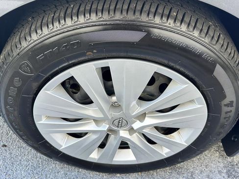 Used 2024 Nissan Sentra S image 27