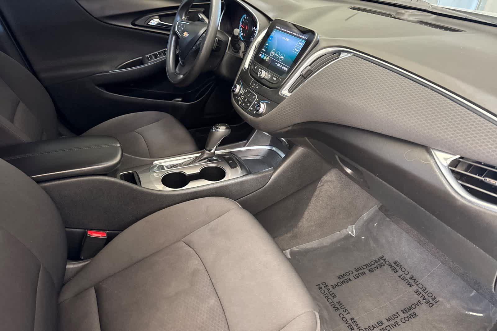 Used 2020 Chevrolet Malibu LT FWD image 16
