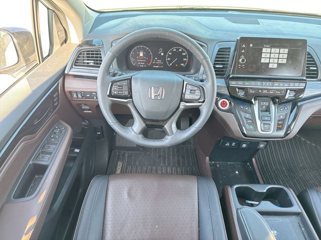 Used 2026 Honda Odyssey Elite image 14