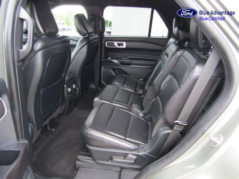 Certified 2020 Ford Explorer XLT w/ Equipment Group 202A AWD/4WD image 27