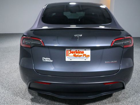 Used 2023 Tesla Model Y Performance AWD/4WD image 8