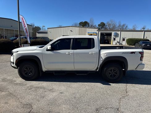 Used 2025 Nissan Frontier PRO-4X w/ Pro Premium Package image 8