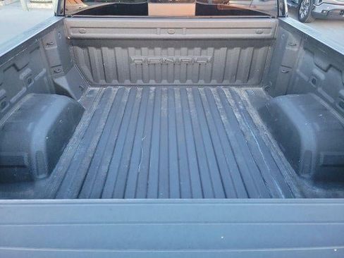 Used 2023 GMC Sierra 1500 Denali w/ Denali Reserve Package AWD/4WD image 9