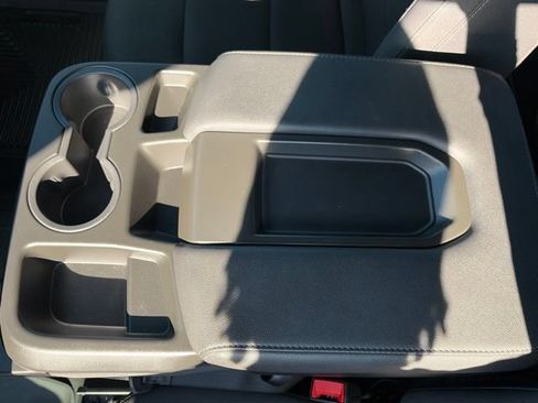 Used 2024 Chevrolet Silverado 1500 LT AWD/4WD image 24