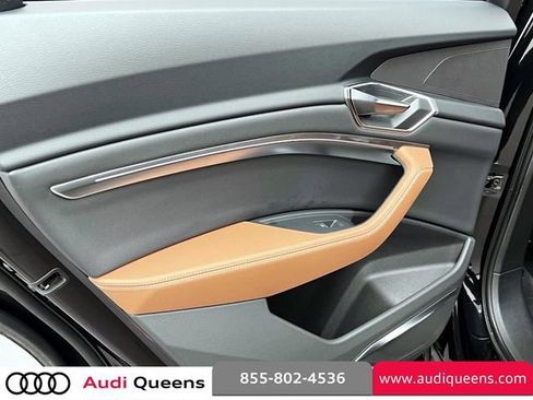 Used 2024 Audi Q8 e-tron Premium Plus w/ Premium Plus Package AWD/4WD image 11