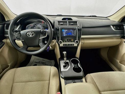Used 2013 Toyota Camry LE FWD image 24