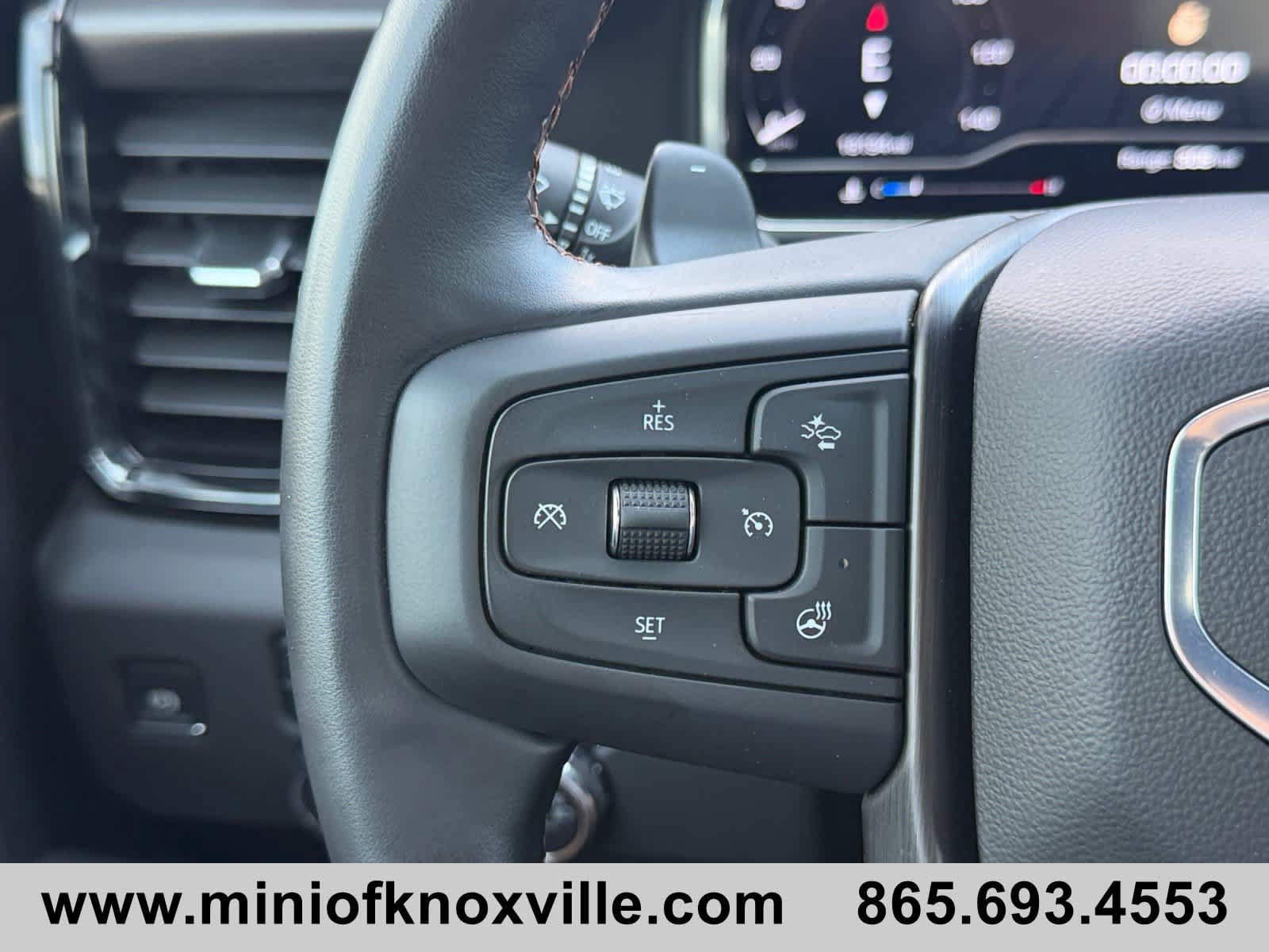 Used 2025 GMC Sierra 1500 AT4 w/ AT4 Premium Package AWD/4WD image 25