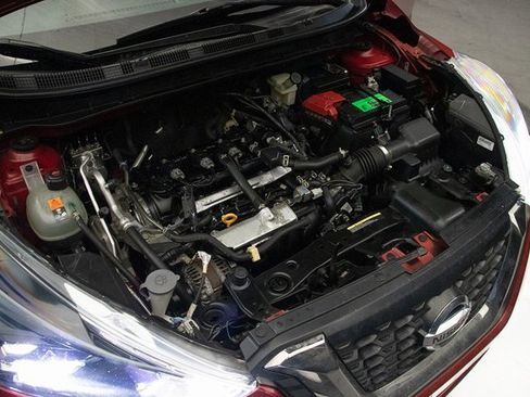 Used 2020 Nissan Kicks SR image 27