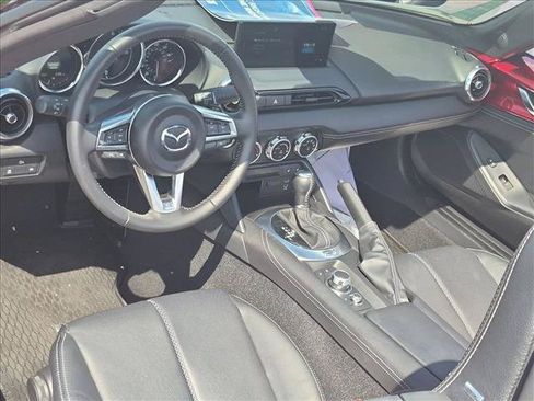 Used 2025 MAZDA MX-5 Miata Grand Touring w/ Weather Package RWD image 10