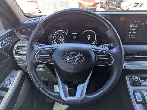Used 2022 Hyundai Palisade Calligraphy w/ Winter Package image 18