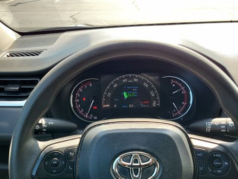 Used 2023 Toyota RAV4 LE FWD image 23