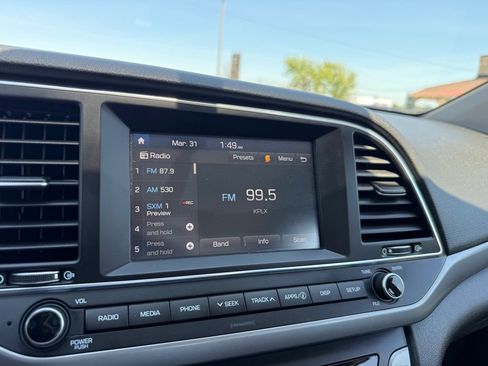 Used 2018 Hyundai Elantra SEL image 27