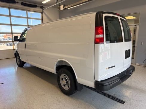 New 2026 Chevrolet Express 3500 Extended w/ Driver Convenience Package RWD image 4
