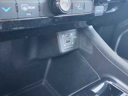 Certified 2024 Jeep Compass Latitude AWD/4WD image 27