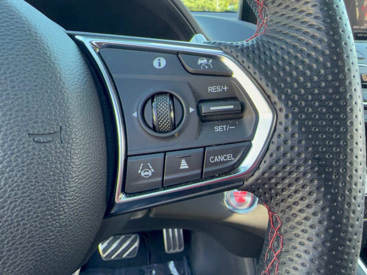 Used 2023 Acura RDX w/ Advance Package FWD image 19