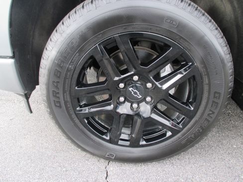 Used 2023 Chevrolet Silverado 1500 RST w/ Protection Package image 9