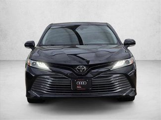 Used 2020 Toyota Camry XLE video 2