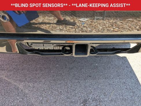Used 2019 Ford Expedition Limited w/ Equipment Group 303A RWD image 11