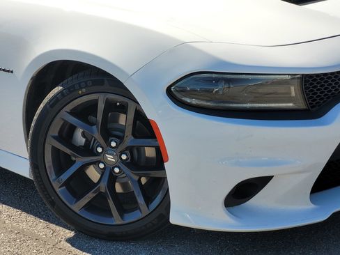 Used 2022 Dodge Charger R/T w/ Blacktop Package image 9