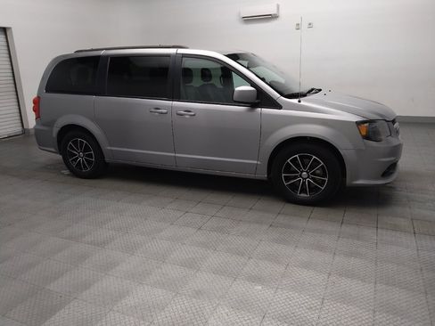 Used 2019 Dodge Grand Caravan GT FWD image 11