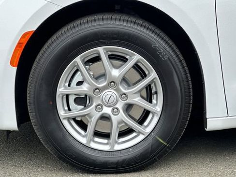 New 2026 Chrysler Voyager LX image 26