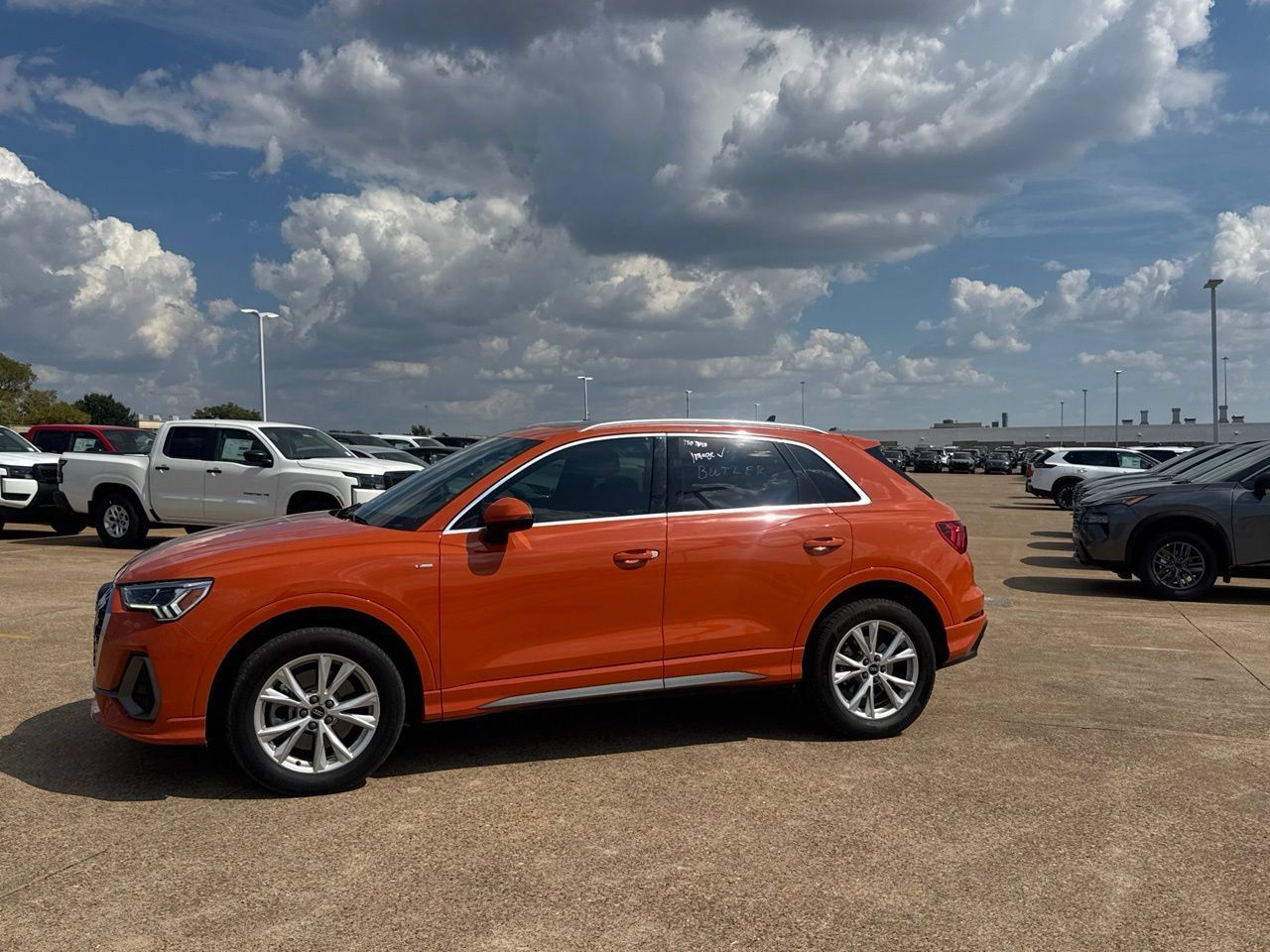 Used 2022 Audi Q3 2.0T Premium Plus w/ Premium Plus Package AWD/4WD image 10