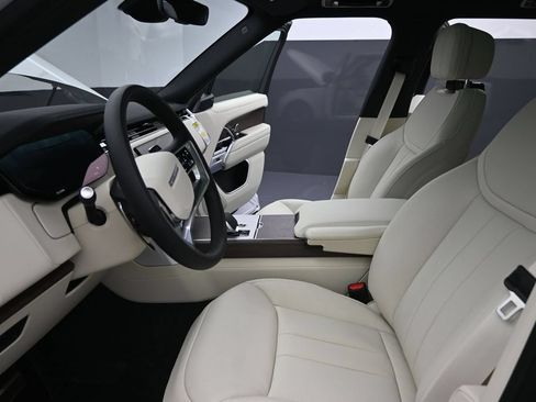 New 2026 Land Rover Range Rover SE AWD/4WD image 25